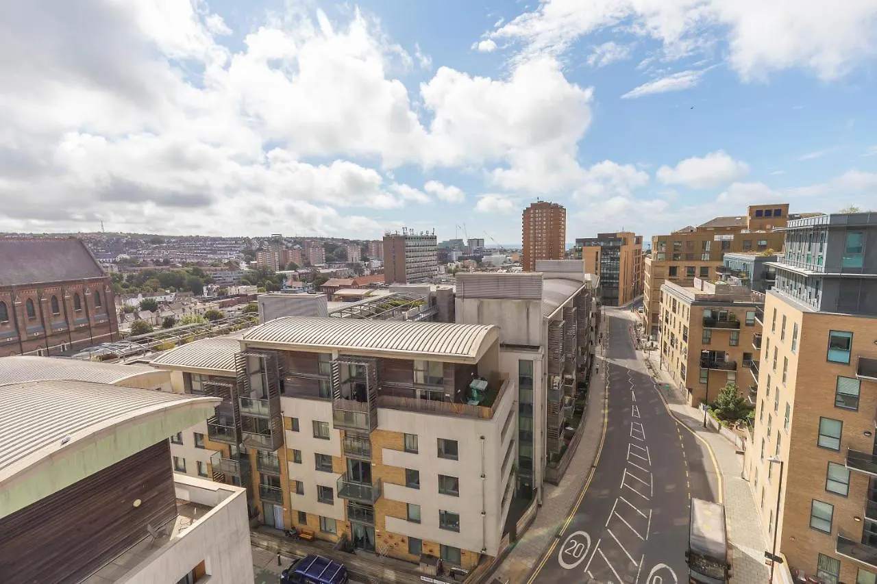 Panoramic Pad With Free Parking - By My Getaways Apartment Brighton