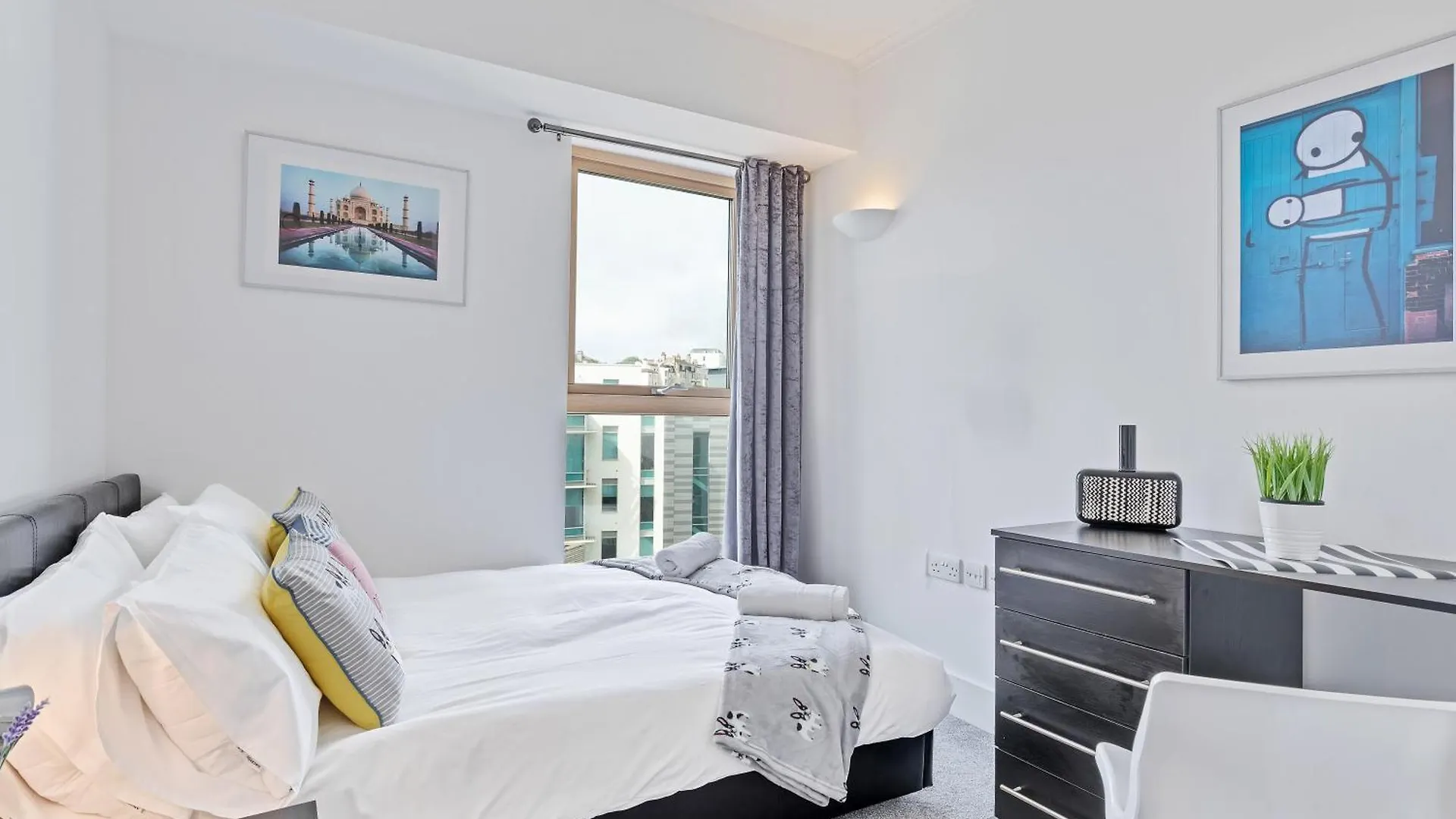 Panoramic Pad With Free Parking - By My Getaways Apartment Brighton